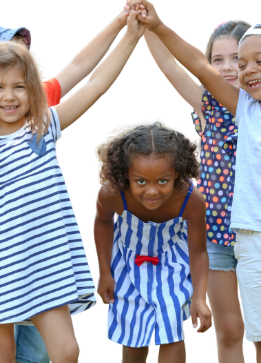 niños de la fundación jugando